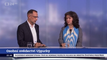 Kalbinur Sidik a badatel Orientálního ústavu Ondřej Klimeš byli nedávno hosty pořadu Události, komentáře na ČT