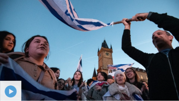 Komentář Jana Zouplny o české proizraelské politice na Radio Prague International (ve španělštině)